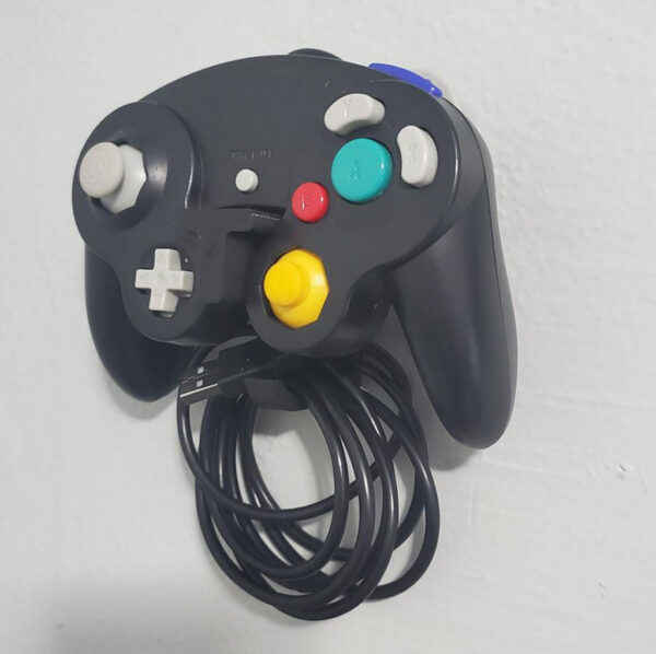 Soporte De Muro Pared Para Control Nintendo Gamecube 3d Pla - Imagen 2